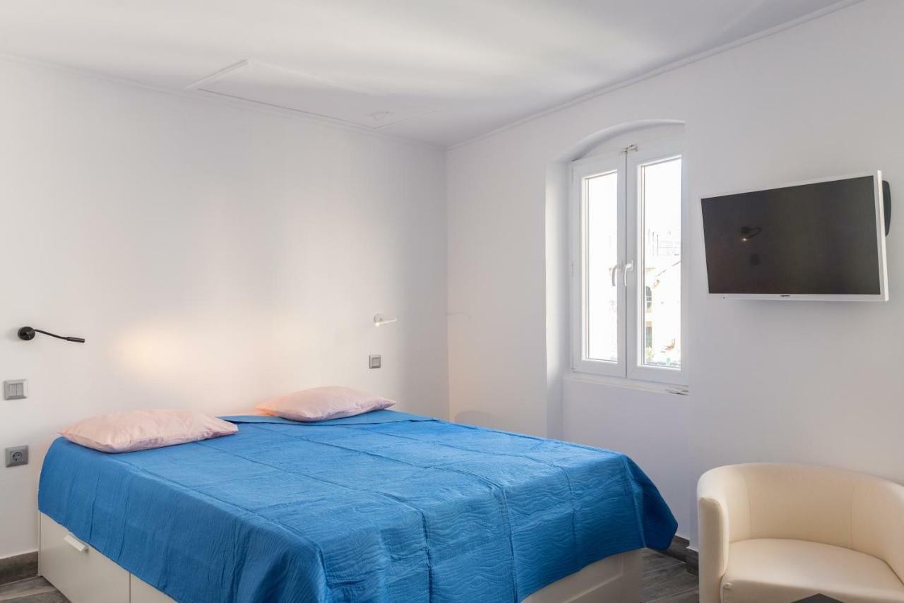 Corfu Downtown Suites Bagian luar foto